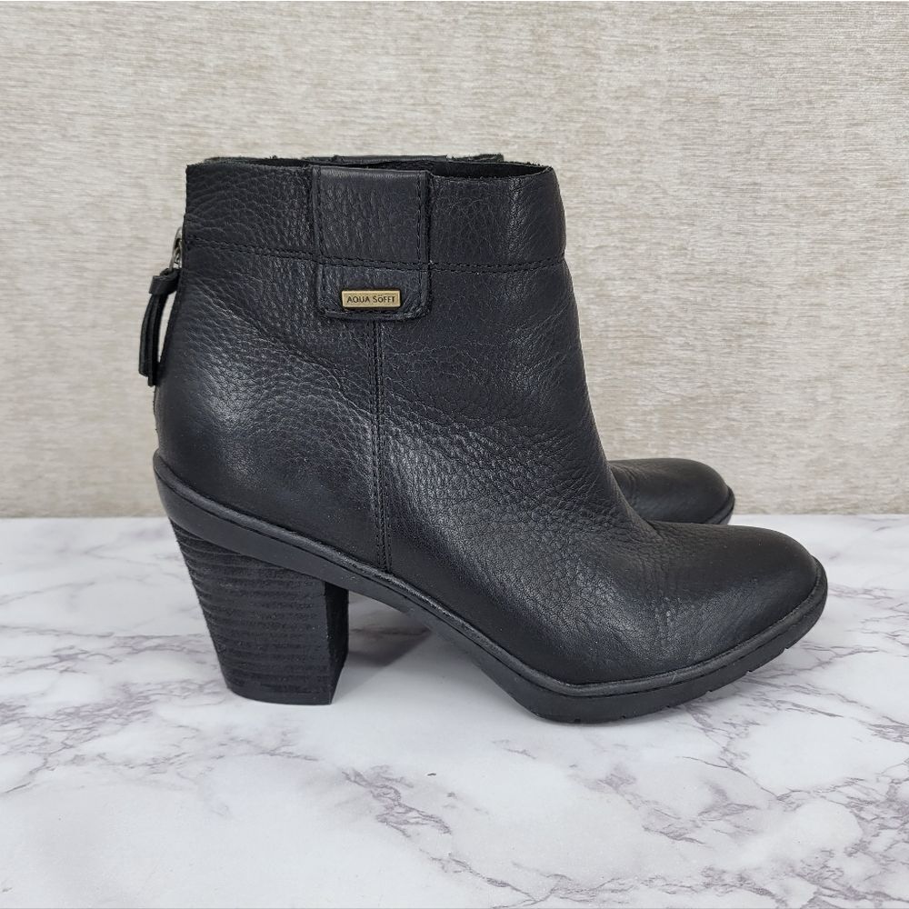 Sofft Black Leather Heeled Ankle Boots for Women Size 8